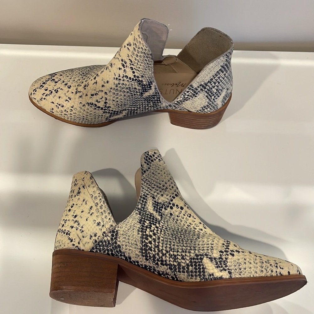 Coconuts By Matisse Pronto Split Shaft Bootie - image 3